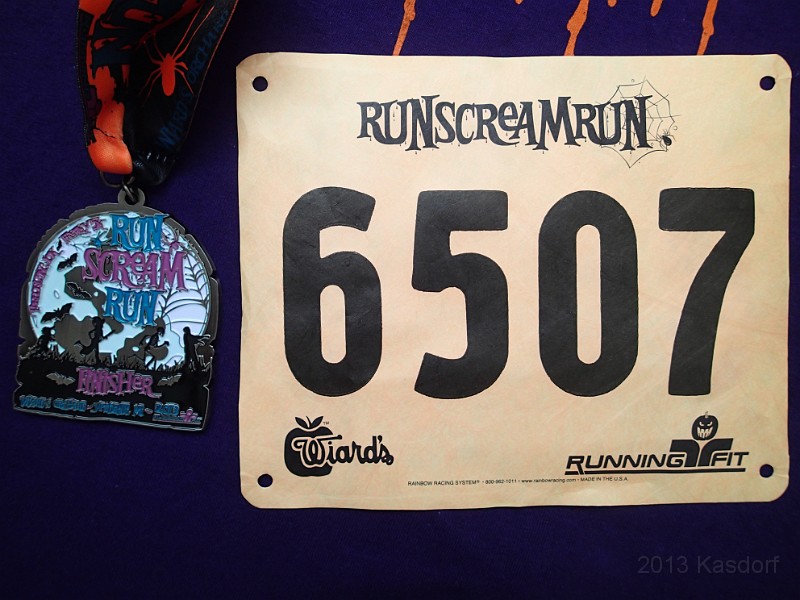 2013-10 RunScreamRun 050.JPG - The 2013 Run Scream Run 5K outside of Ann Arbor Michigan.